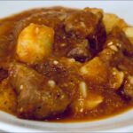 Patatas guisadas con carne 400gr aprox