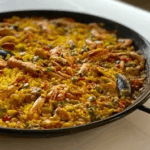 Preparado de paella con muchas gambas 1k